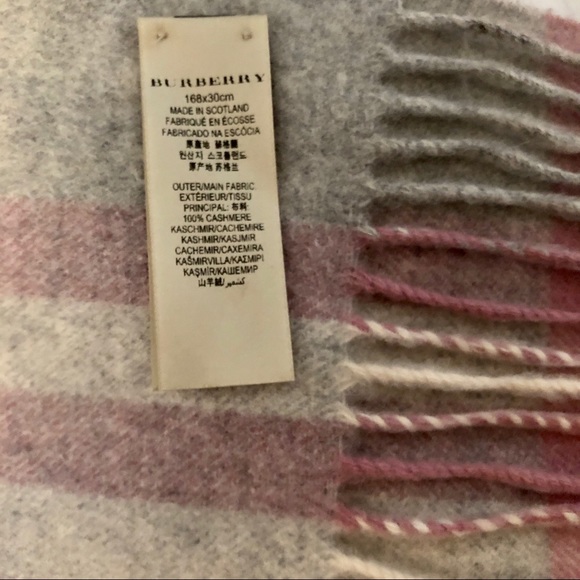 NWOT Burberry Cashmere fringed scarf - Picture 4 of 4